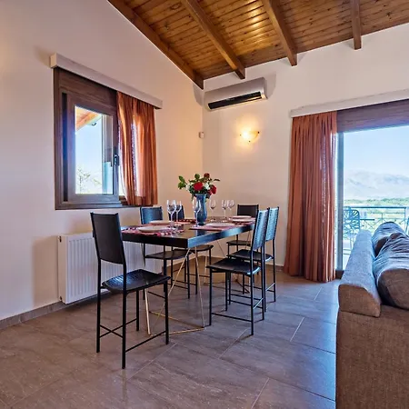 With 3 Bedrooms In Kaloniktis-rethymno, With Wonderful Mount *