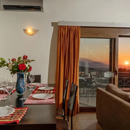 With 3 Bedrooms In Kaloniktis-rethymno, With Wonderful Mount *