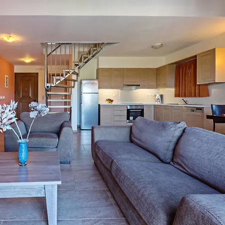 With 3 Bedrooms In Kaloniktis-rethymno, With Wonderful Mount *